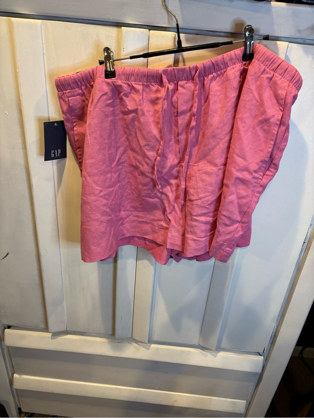GAP Women's Coral Pink Elastic-Waist Bermuda Shorts
